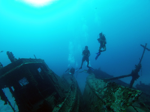 Wreck Dive - The Mariel and Pat